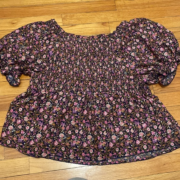 😊 Old Navy Puff-Sleeve Square-Neck Floral Babydoll Blouse - Picture 6 of 8